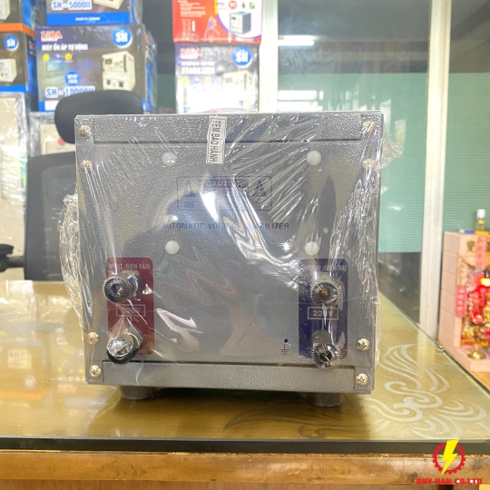 Ổn Áp 2KVA-100V-110V-220V SKAWA