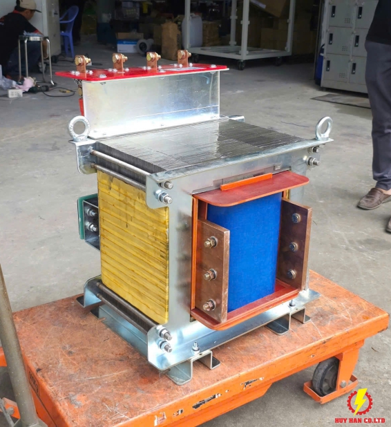 Máy biến áp tạo dòng 30kva Skawa